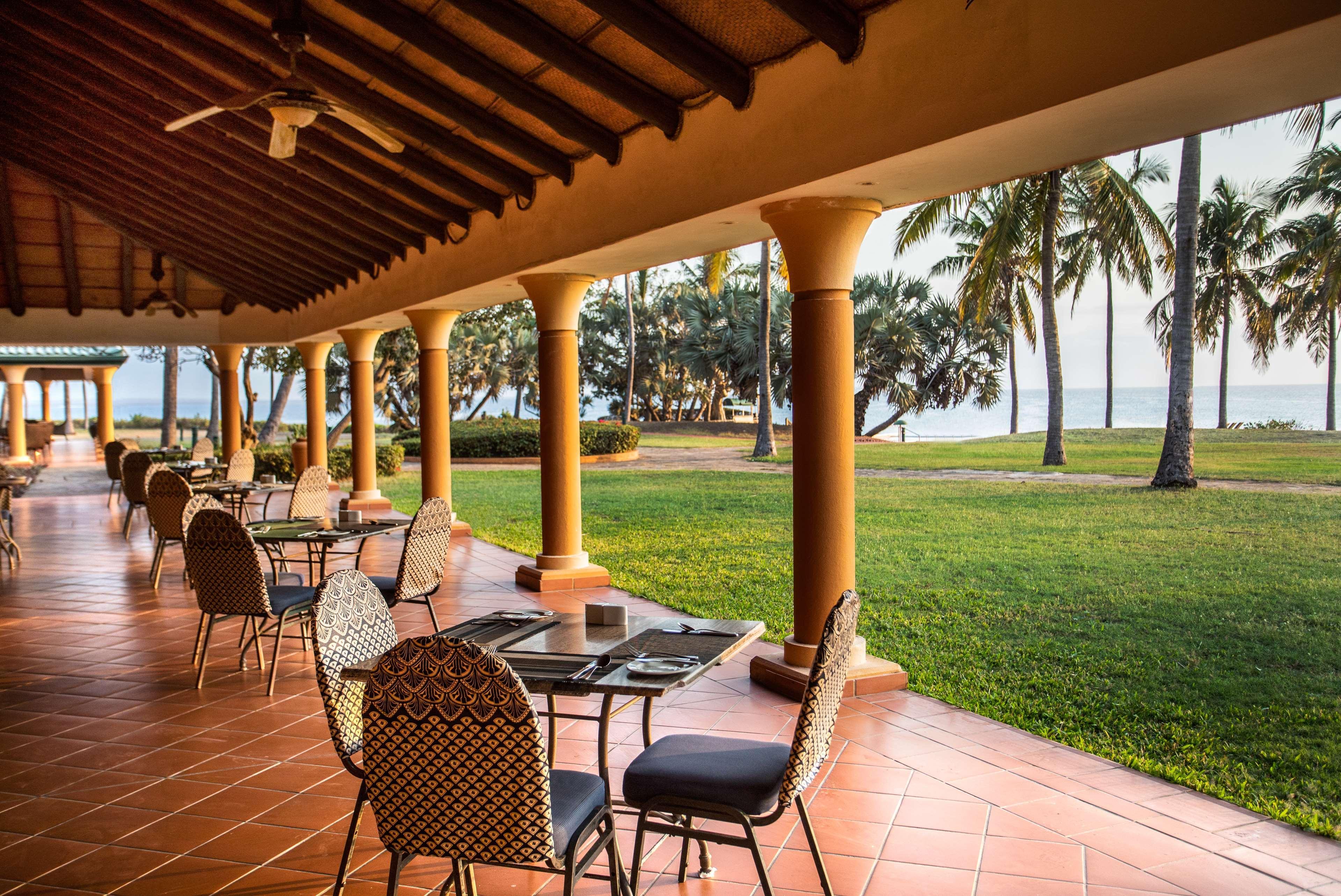 Avani Pemba Beach Hotel Bagian luar foto